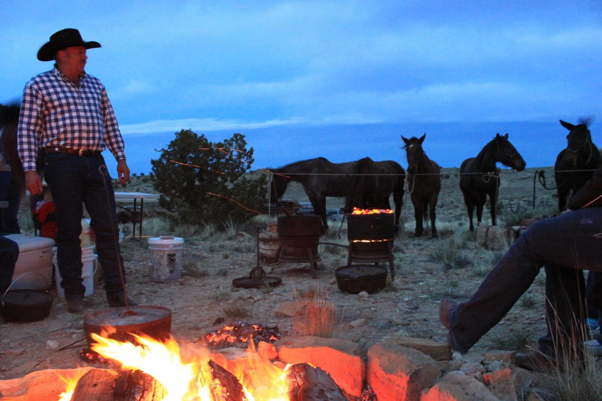 Grand Canyon Ranch & Outfitters Hotell Fredonia Eksteriør bilde