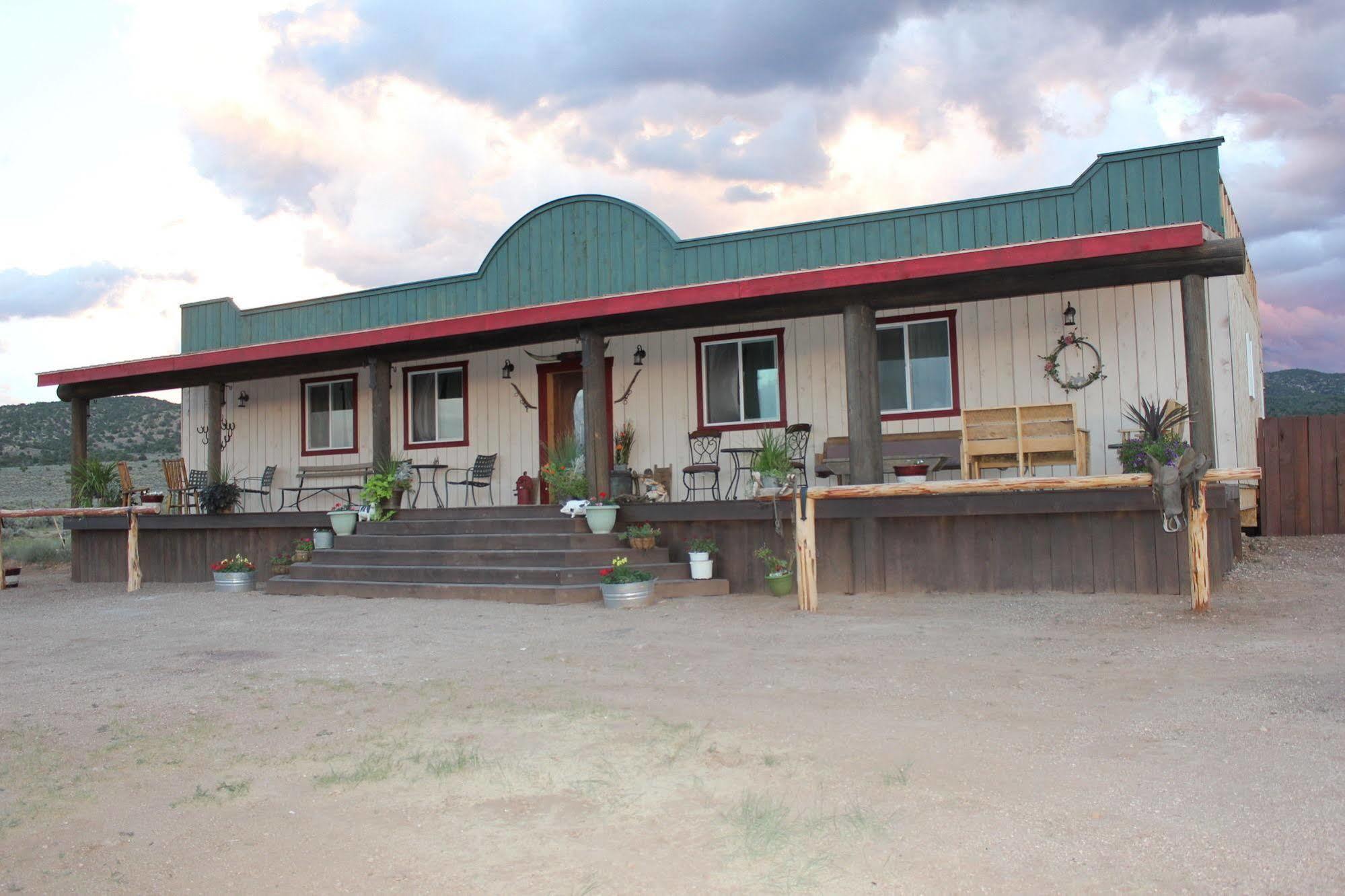 Grand Canyon Ranch & Outfitters Hotell Fredonia Eksteriør bilde
